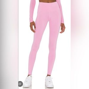 NWT ALO Yoga XS 7/8 High Waist Leggings in Parisian Pink.